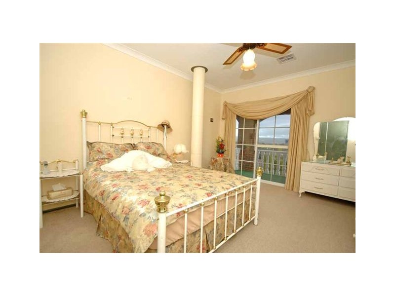 11 Coburn Court, Trott Park SA 5158