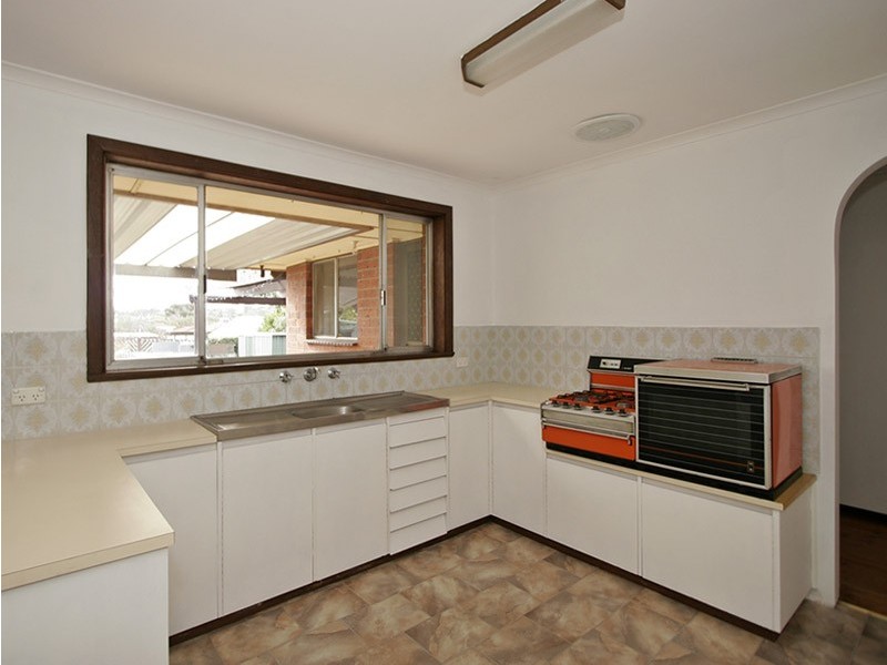 19 Kathryn Drive, Morphett Vale SA 5162