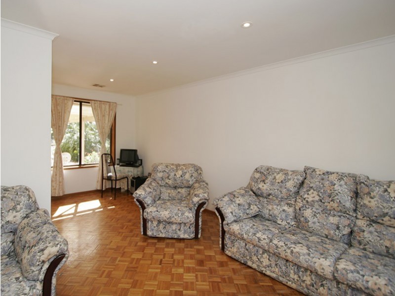 37 Holly Rise, Hackham West SA 5163
