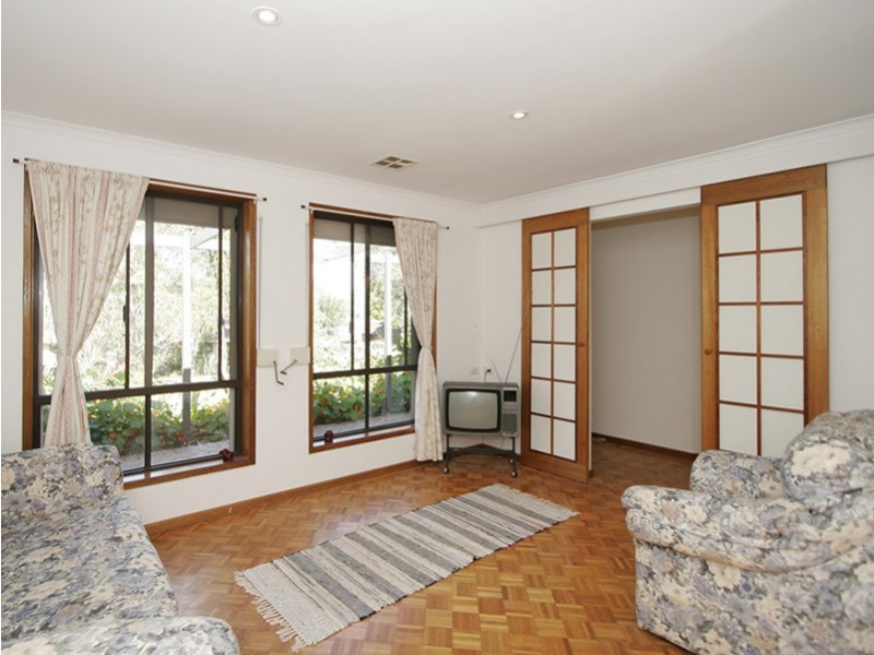 37 Holly Rise, Hackham West SA 5163