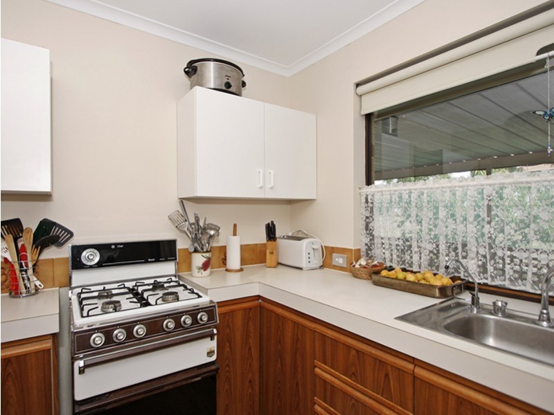 8 Coorumbena Crescent, Morphett Vale SA 5162