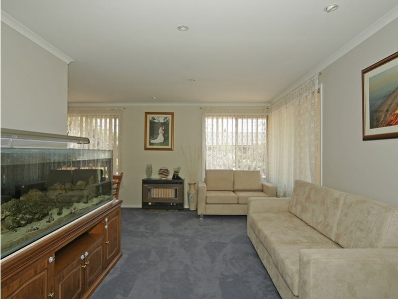 17 Sandpiper Avenue, Seaford Rise SA 5169