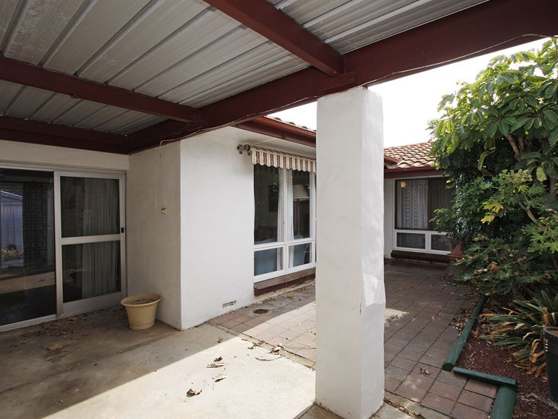 83 Kalgoorlie Avenue, Port Noarlunga South SA 5167