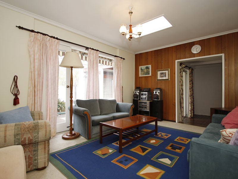 83 Kalgoorlie Avenue, Port Noarlunga South SA 5167