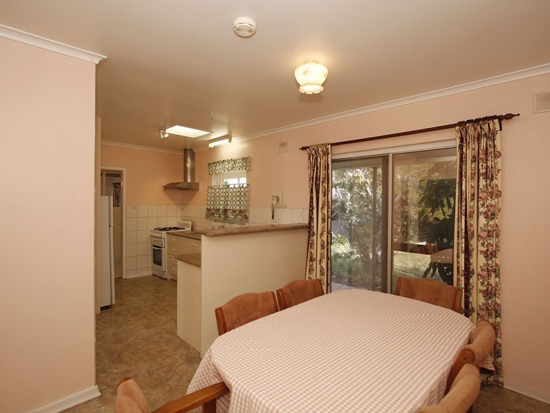 83 Kalgoorlie Avenue, Port Noarlunga South SA 5167
