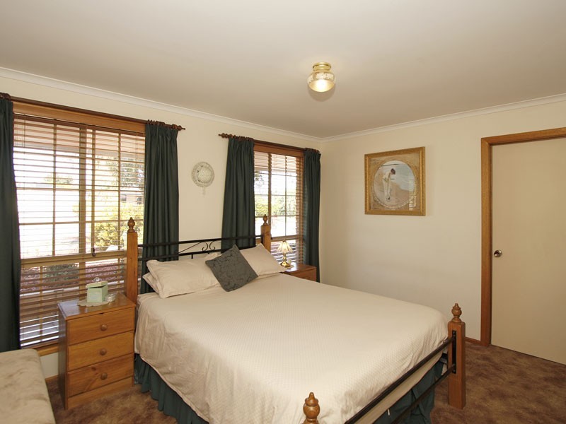 5 Rosina Street, Woodcroft SA 5162