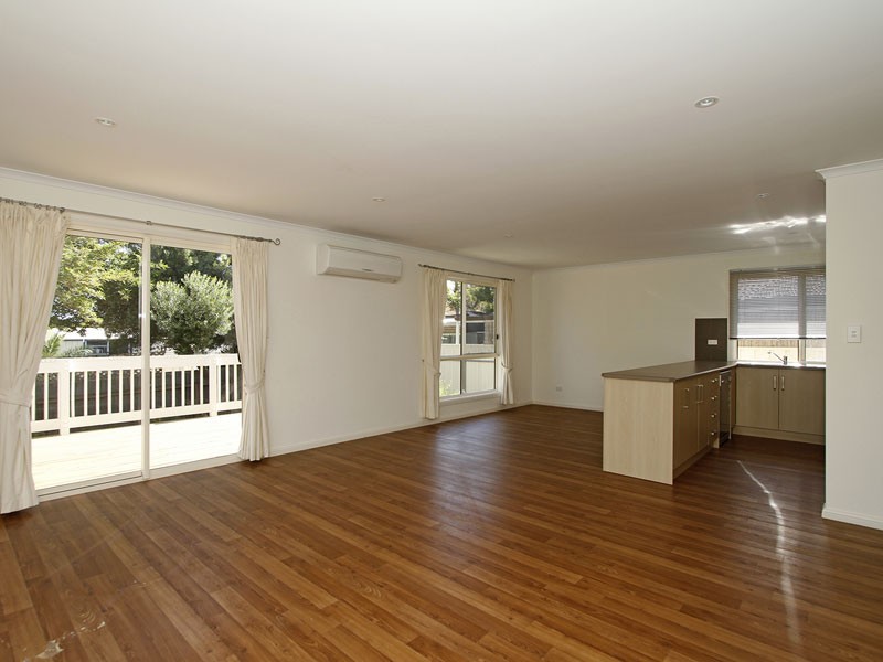 15 Johnson Crescent, Port Noarlunga SA 5167