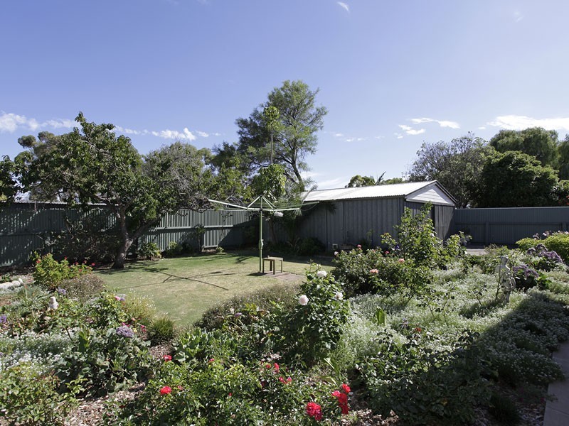 13 Jenner Street, Morphett Vale SA 5162