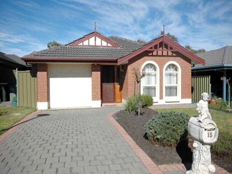 15 McCormack Crescent, Woodcroft SA 5162