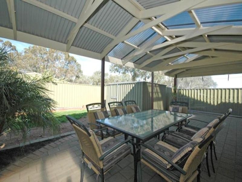 15 McCormack Crescent, Woodcroft SA 5162