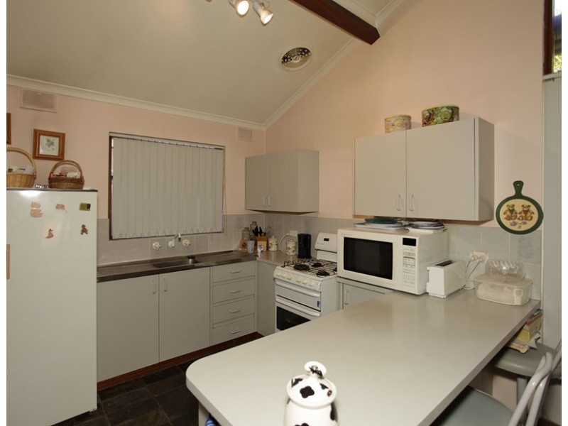 30 Judith Crescent, Morphett Vale SA 5162