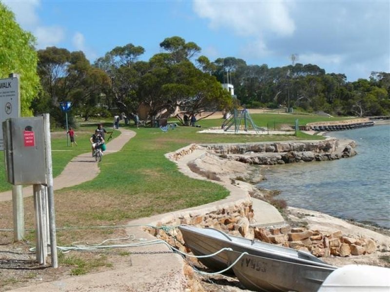 34 Shepperd Avenue, Coffin Bay SA 5607