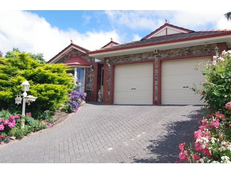 14 Cranbourne Drive, O’halloran Hill SA 5158