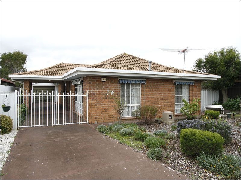10 Henry Court, Morphett Vale SA 5162