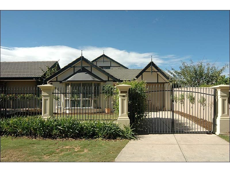 20 Shoalwater Close, Seaford Rise SA 5169