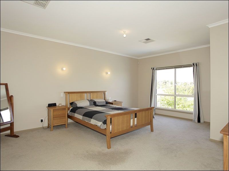 54 Curlew Street, Sheidow Park SA 5158