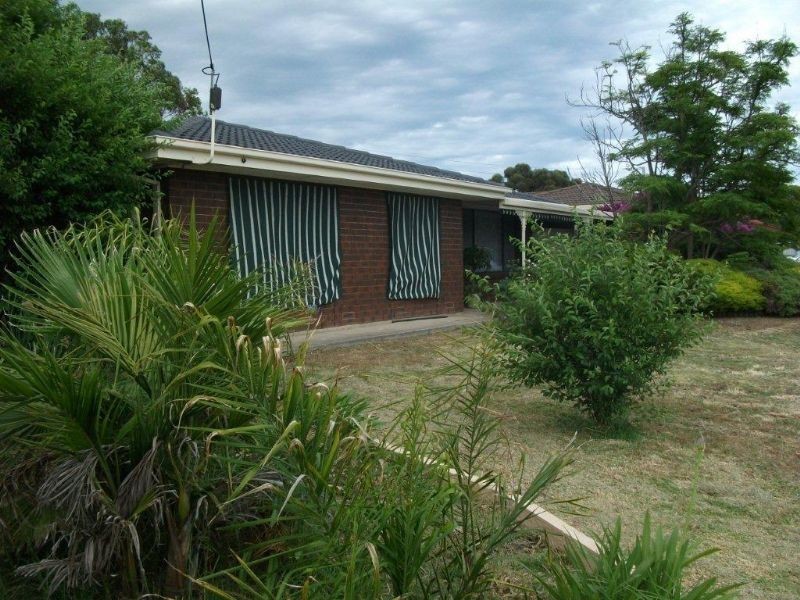 6 Ellis Avenue, Morphett Vale SA 5162