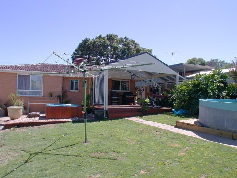 8 Parsons Road, Reynella SA 5161