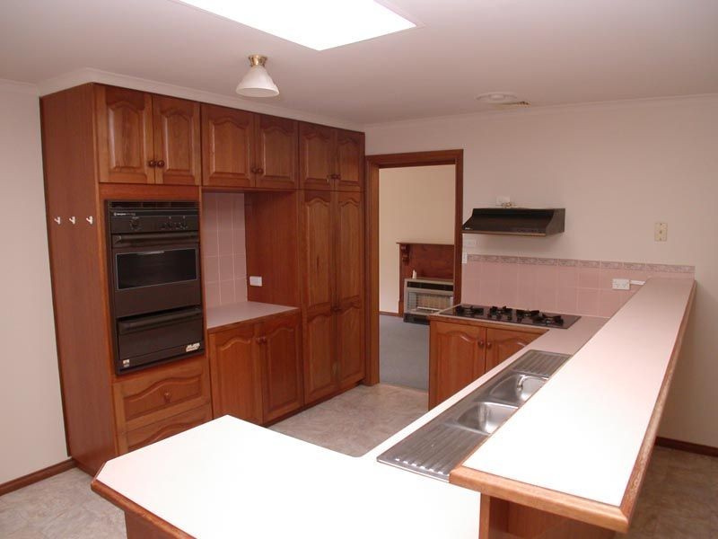 11 Darwendale Street, Huntfield Heights SA 5163