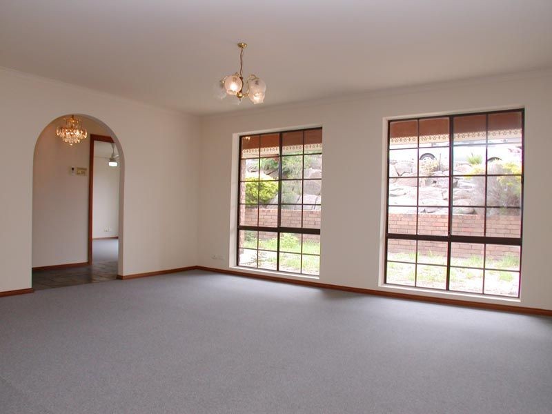 11 Darwendale Street, Huntfield Heights SA 5163