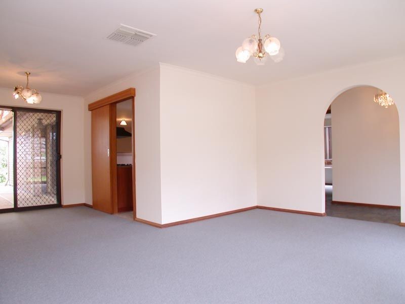 11 Darwendale Street, Huntfield Heights SA 5163
