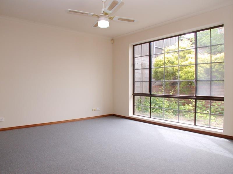 11 Darwendale Street, Huntfield Heights SA 5163