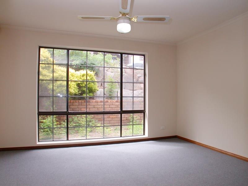 11 Darwendale Street, Huntfield Heights SA 5163