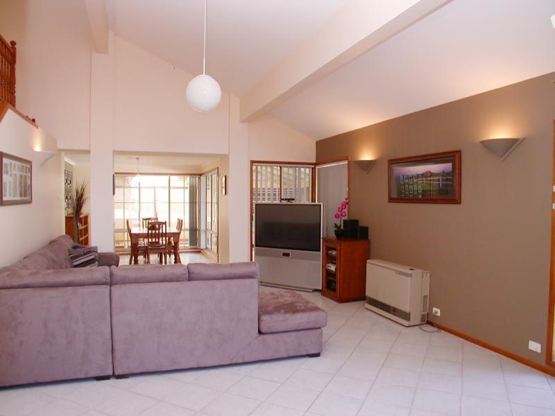 8 Houndsgate Court, Onkaparinga Hills SA 5163