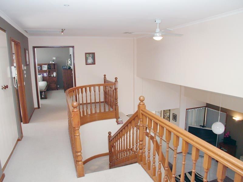 8 Houndsgate Court, Onkaparinga Hills SA 5163