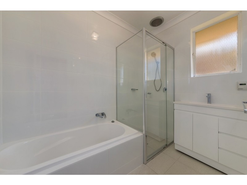 1 Finsterwald Way, Fairview Park SA 5126