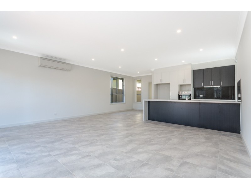 33A Australian Avenue, Clovelly Park SA 5042