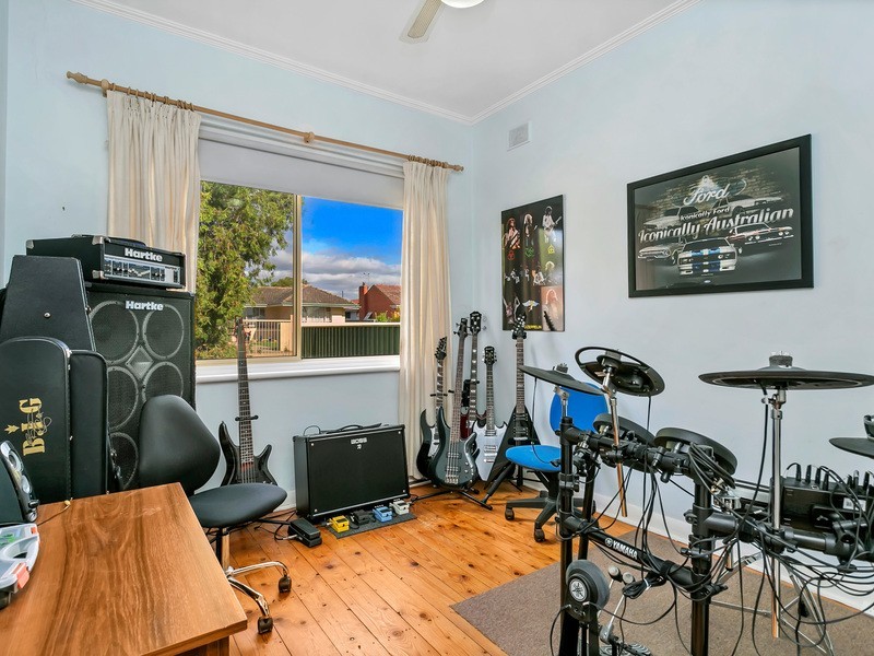 31 Celtic Avenue, Clovelly Park SA 5042