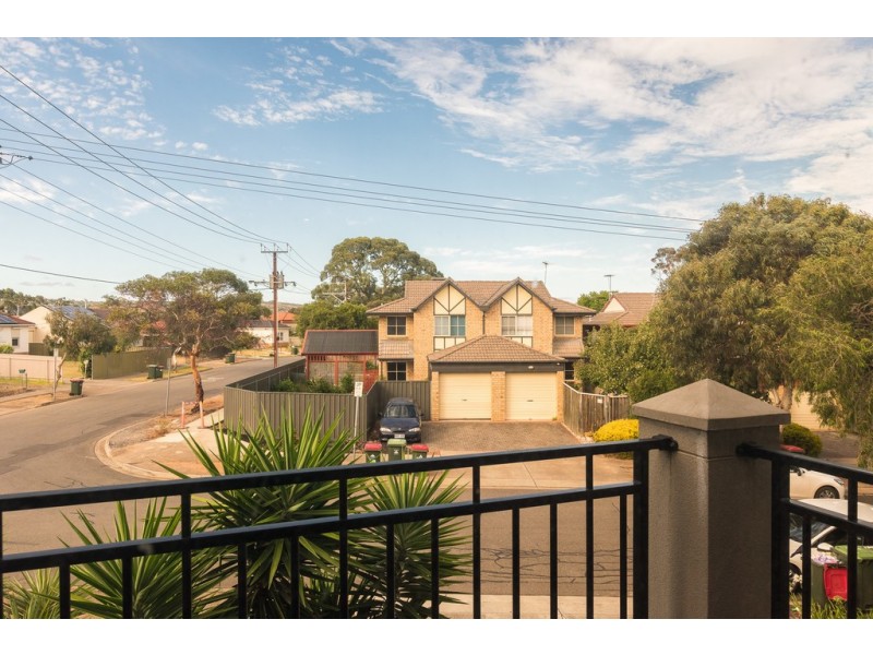 31 Myrtle Grove, Clovelly Park SA 5042