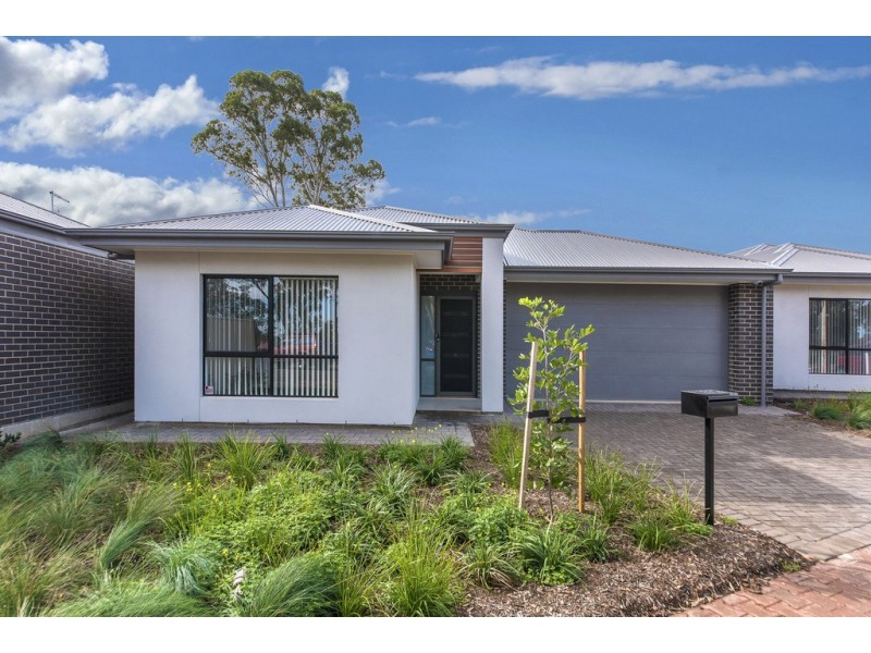 5 and 6 The Crescent, St Marys SA 5042