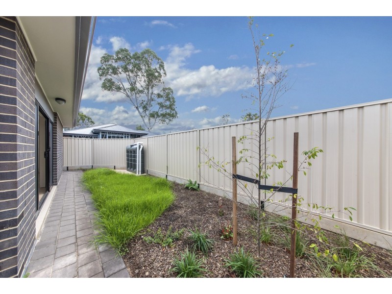 5 and 6 The Crescent, St Marys SA 5042