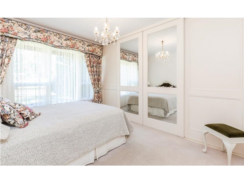 7 Greenglade Drive, Mitchell Park SA 5043