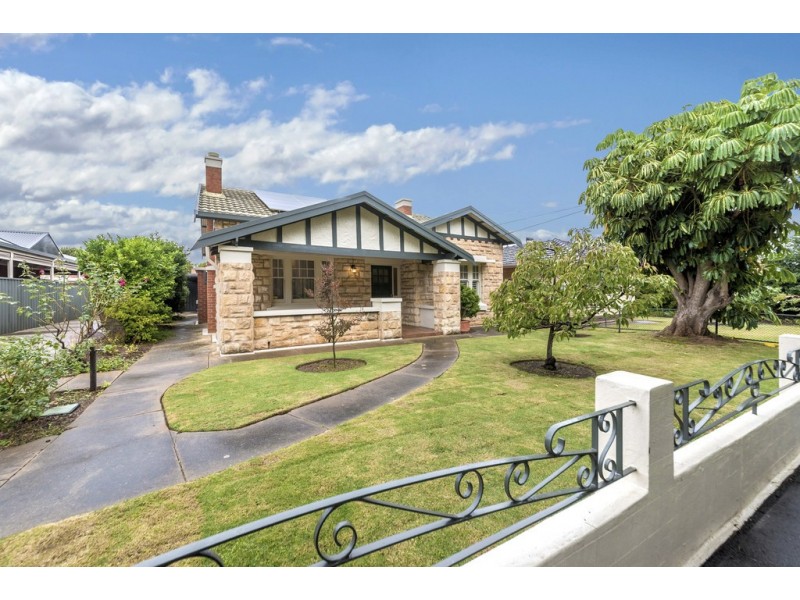 4 Narinna Avenue, Cumberland Park SA 5041