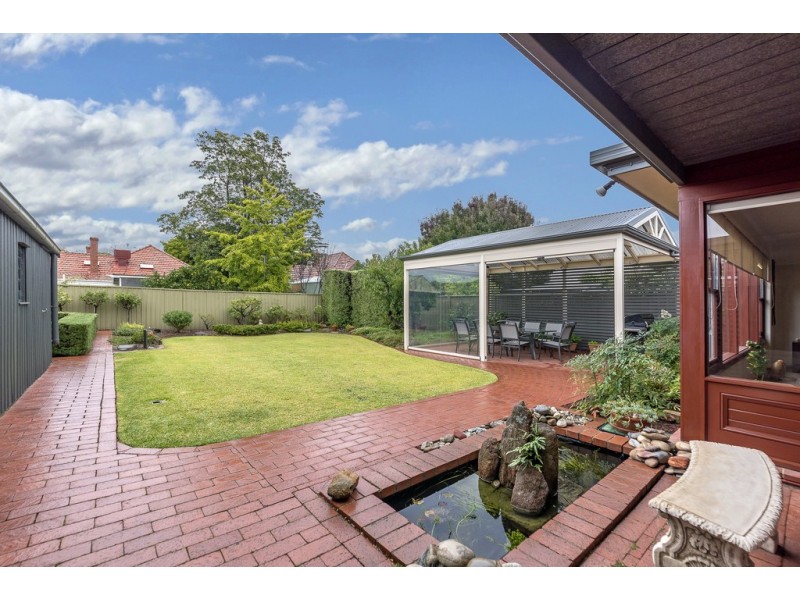 4 Narinna Avenue, Cumberland Park SA 5041