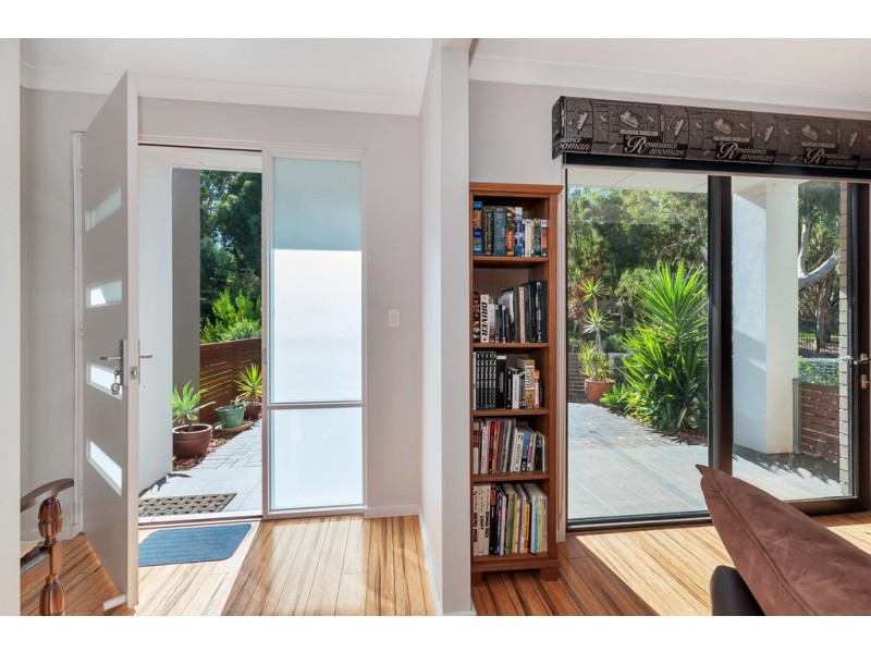 6 Hobbs Drive, Campbelltown SA 5074