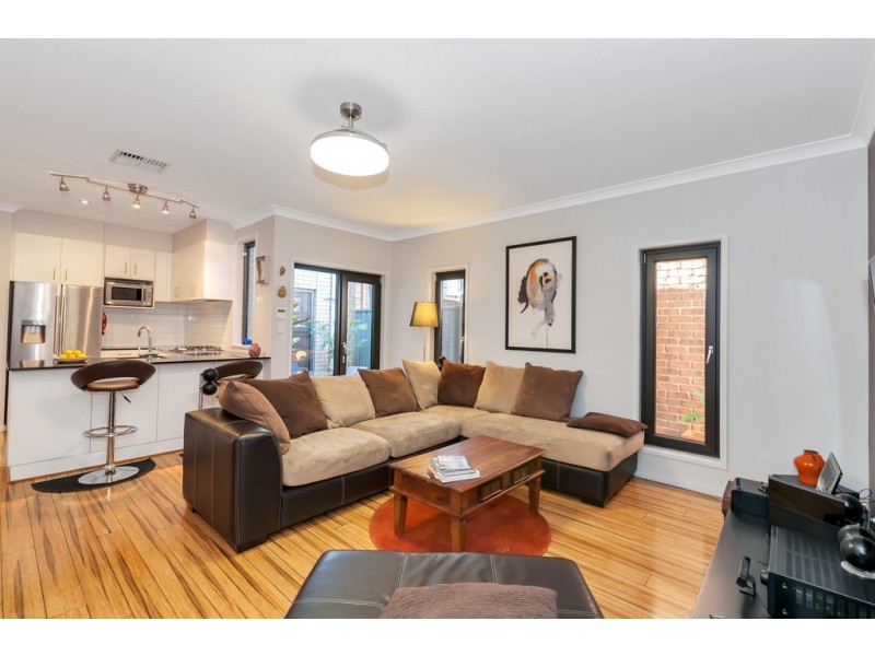 6 Hobbs Drive, Campbelltown SA 5074