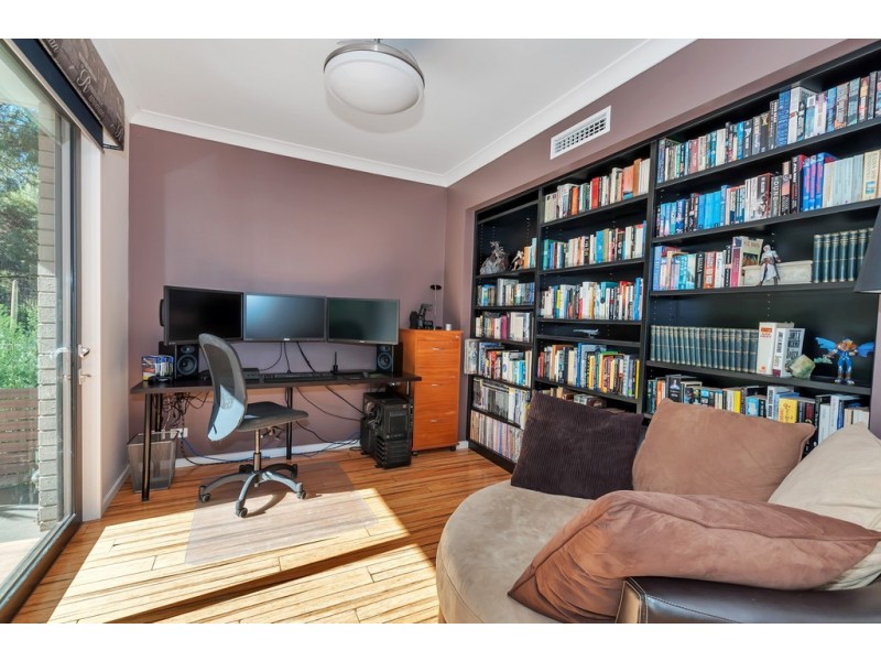 6 Hobbs Drive, Campbelltown SA 5074