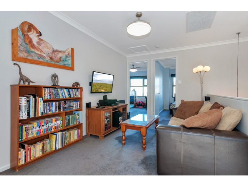 6 Hobbs Drive, Campbelltown SA 5074