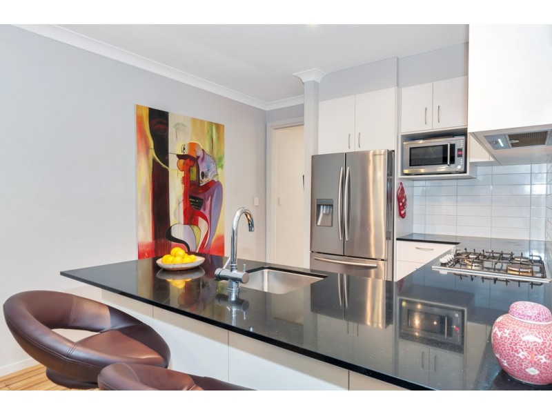 6 Hobbs Drive, Campbelltown SA 5074