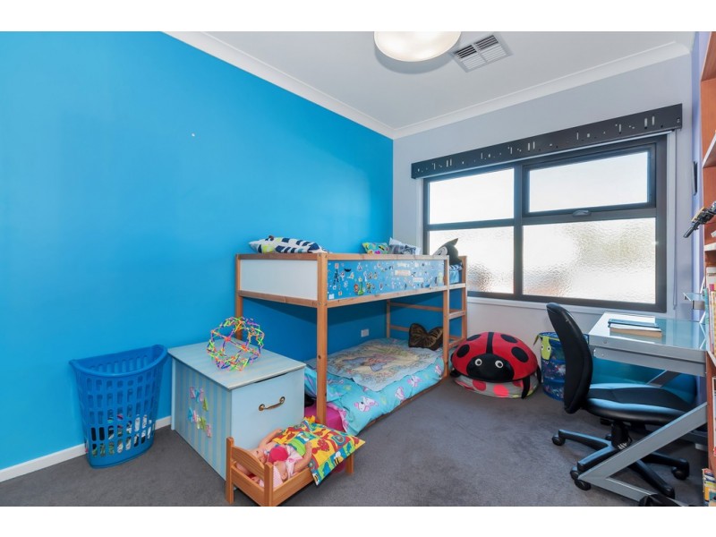 6 Hobbs Drive, Campbelltown SA 5074