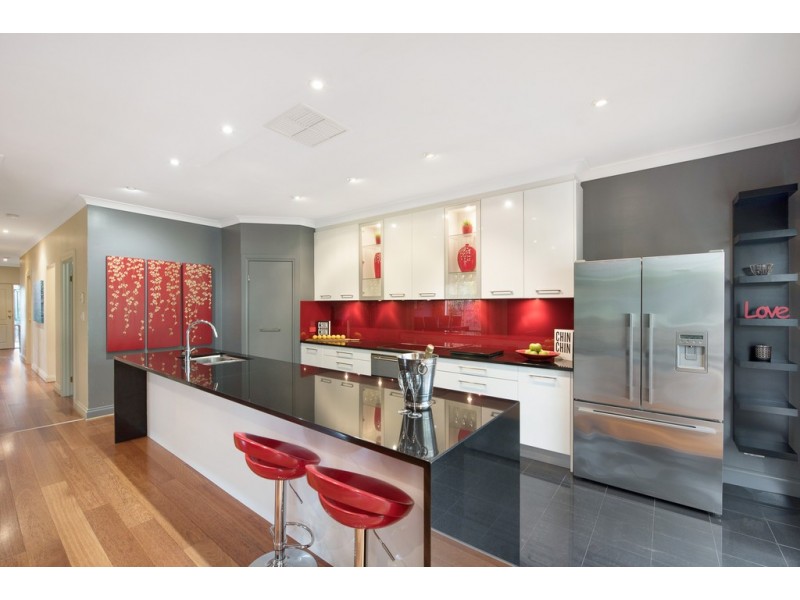 10 Lyall Avenue, Panorama SA 5041