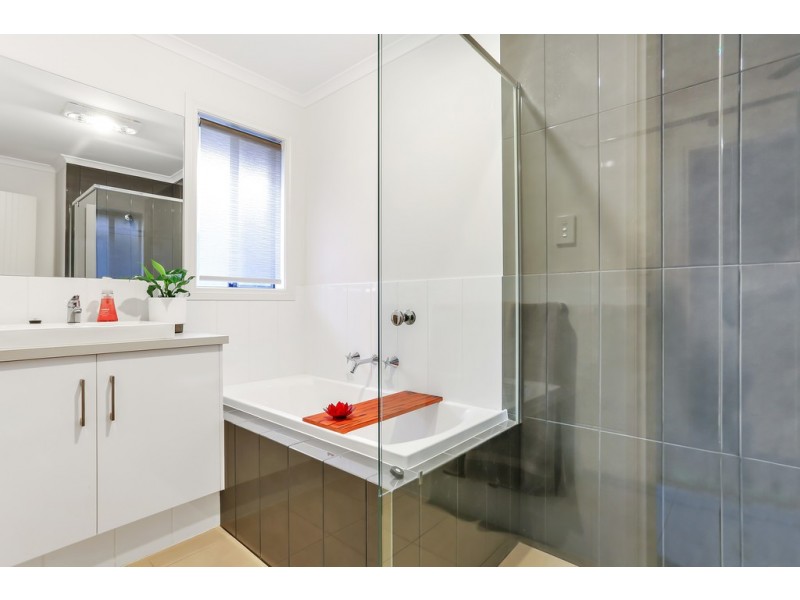 61 Brooklyn Drive, Hallett Cove SA 5158