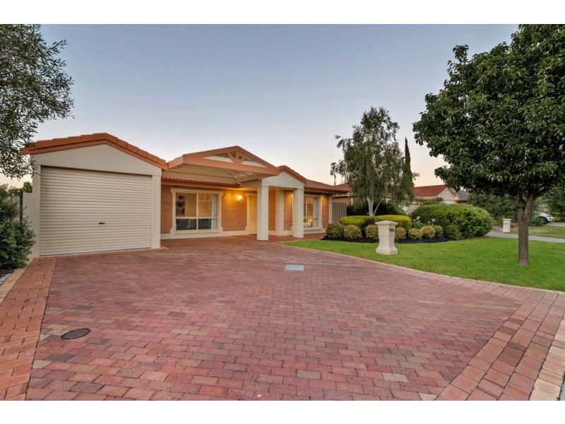 11 Kensington Street, Clovelly Park SA 5042