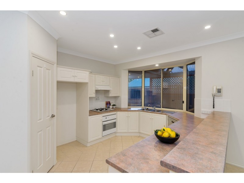11 Kensington Street, Clovelly Park SA 5042