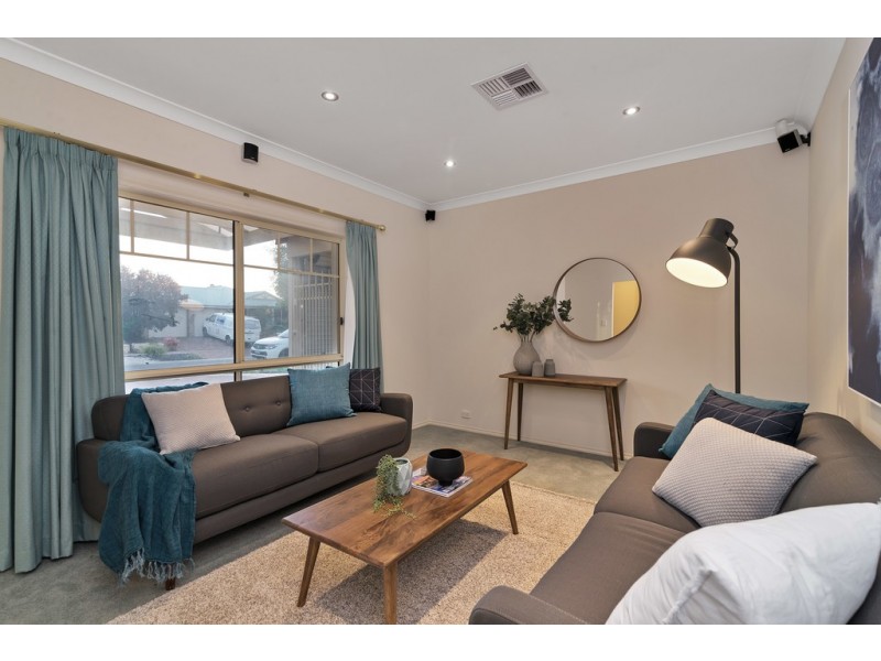 11 Kensington Street, Clovelly Park SA 5042
