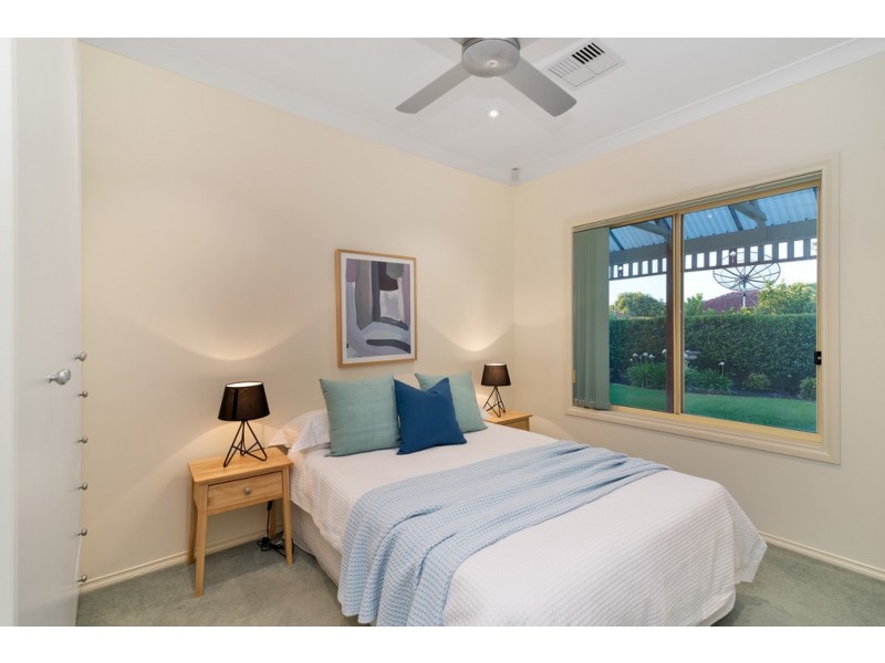 11 Kensington Street, Clovelly Park SA 5042